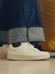 Veja V-90 Trainers - Image 4 of 4