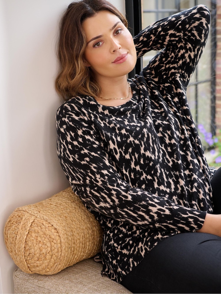 Live Unlimited, abstrakter Pullover mit Rundhalsausschnitt - Bild 5 von 5 Live Unlimited, abstrakter Pullover mit Rundhalsausschnitt - Bild 5 von 5