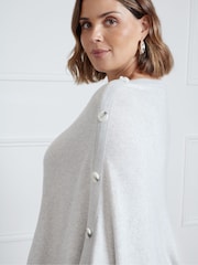 Grau - Live Unlimited Poncho mit Knopfdetails - Bild 5 von 5