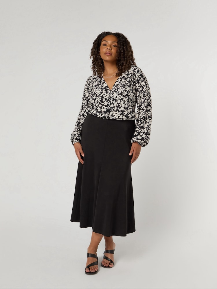 Live Unlimited Black Jersey Seamed Maxi Skirt - Image 1 of 3