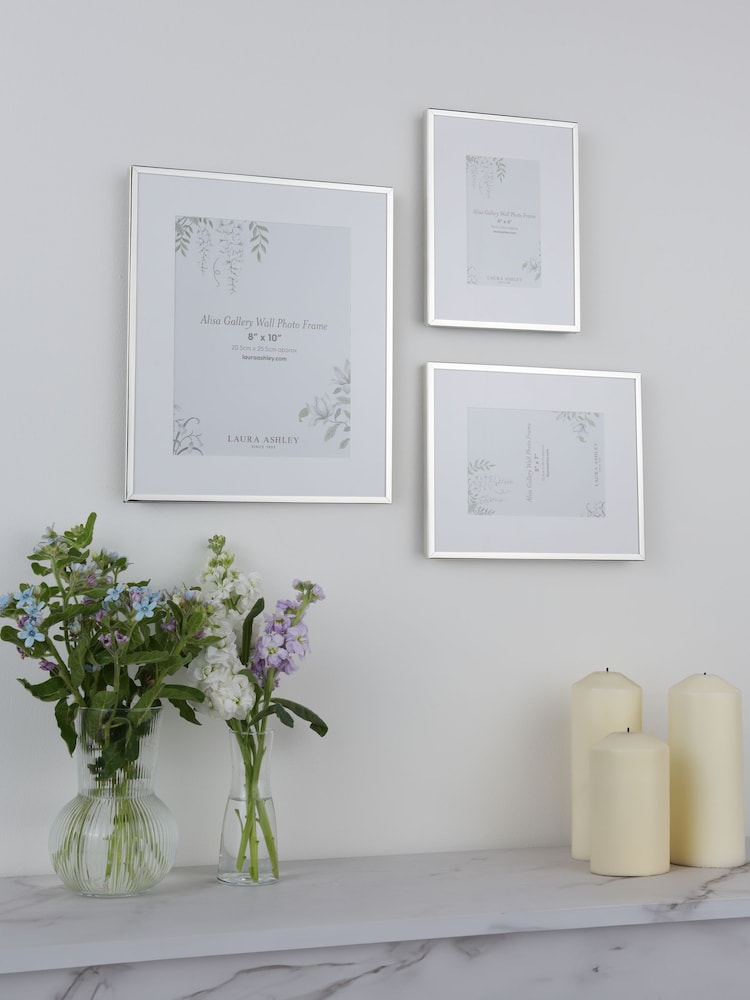 Laura Ashley Set of 3 Brass Alisa Photo Frames - Image 1 of 6