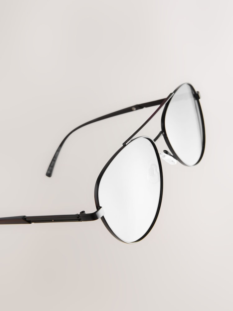 Black Tone Aviator Style Sunglasses - Image 5 of 6