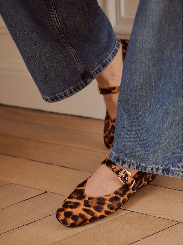 Mint Velvet Cream Animal Print Textured Ballet Pumps - Image 1 of 3