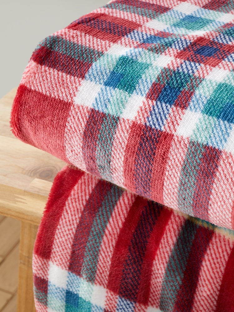Catherine Lansfield Soft and Cosy Kelso Check Throw - صورة 4 من 4