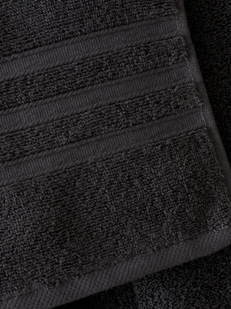 Catherine Lansfield Set of 2 Charcoal Grey 100% Cotton Bath Sheet Towels - Image 2 of 4 Catherine Lansfield Set of 2 Charcoal Grey 100% Cotton Bath Sheet Towels - Image 2 of 4