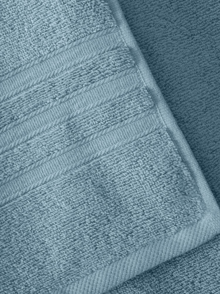 Catherine Lansfield Set of 2 Blue 100% Cotton Bath Sheet Towels - Image 2 of 4 Catherine Lansfield Set of 2 Blue 100% Cotton Bath Sheet Towels - Image 2 of 4