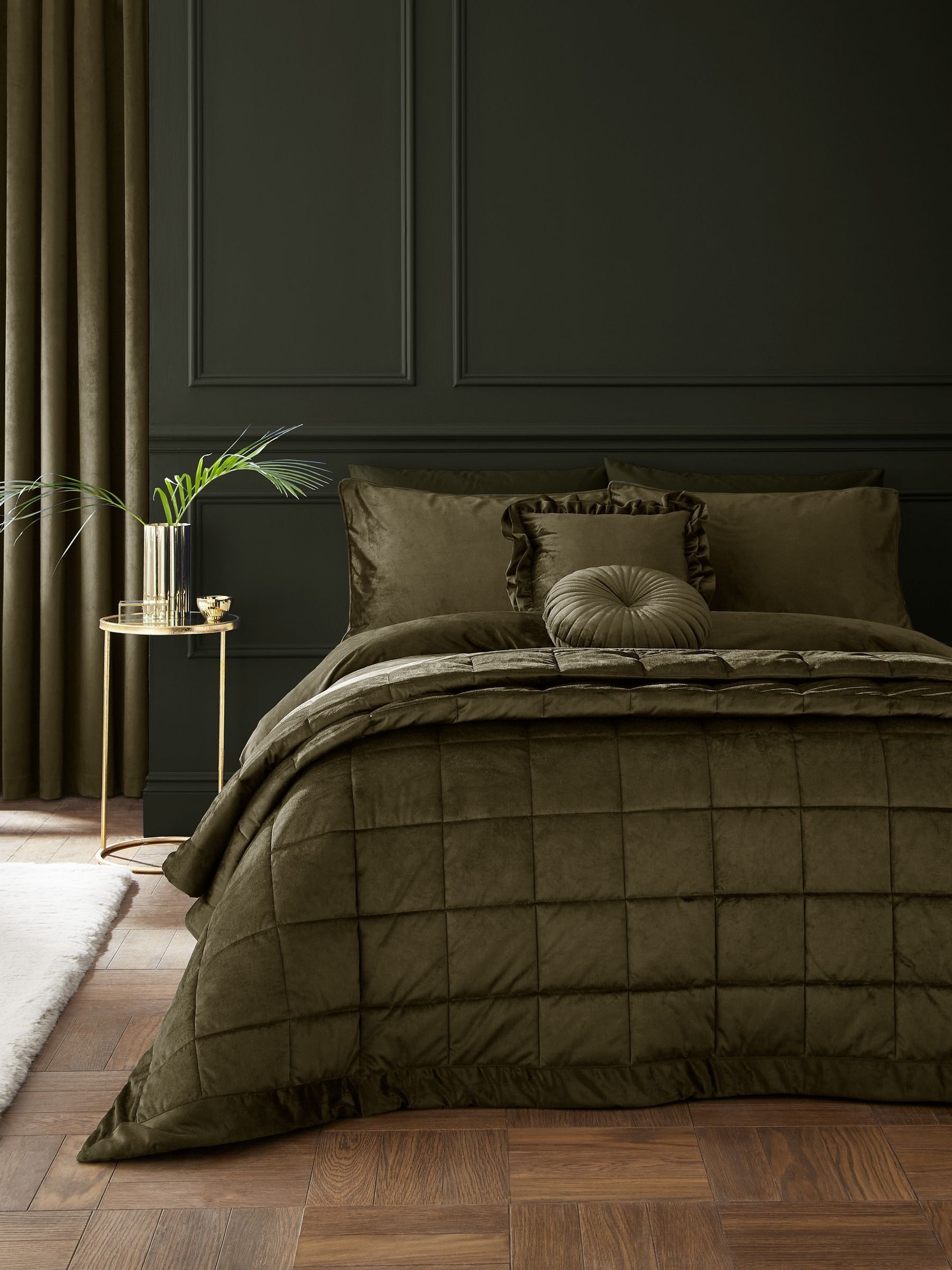Catherine Lansfield Olive Green Kingsley So Soft Matt Velvet Quilted Bedspread
