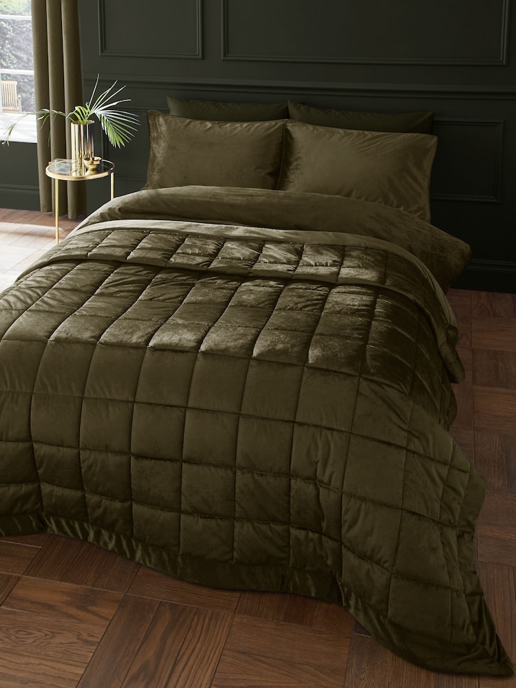 Catherine Lansfield Olive Green Kingsley So Soft Matt Velvet Quilted Bedspread - Image 2 of 3