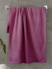 Catherine Lansfield Set of 2 Raspberry Pink 100% Cotton Bath Sheet Towels - Image 1 of 4