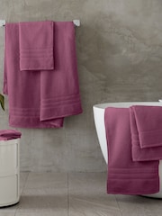 Catherine Lansfield Set of 2 Raspberry Pink 100% Cotton Bath Sheet Towels - Image 2 of 4