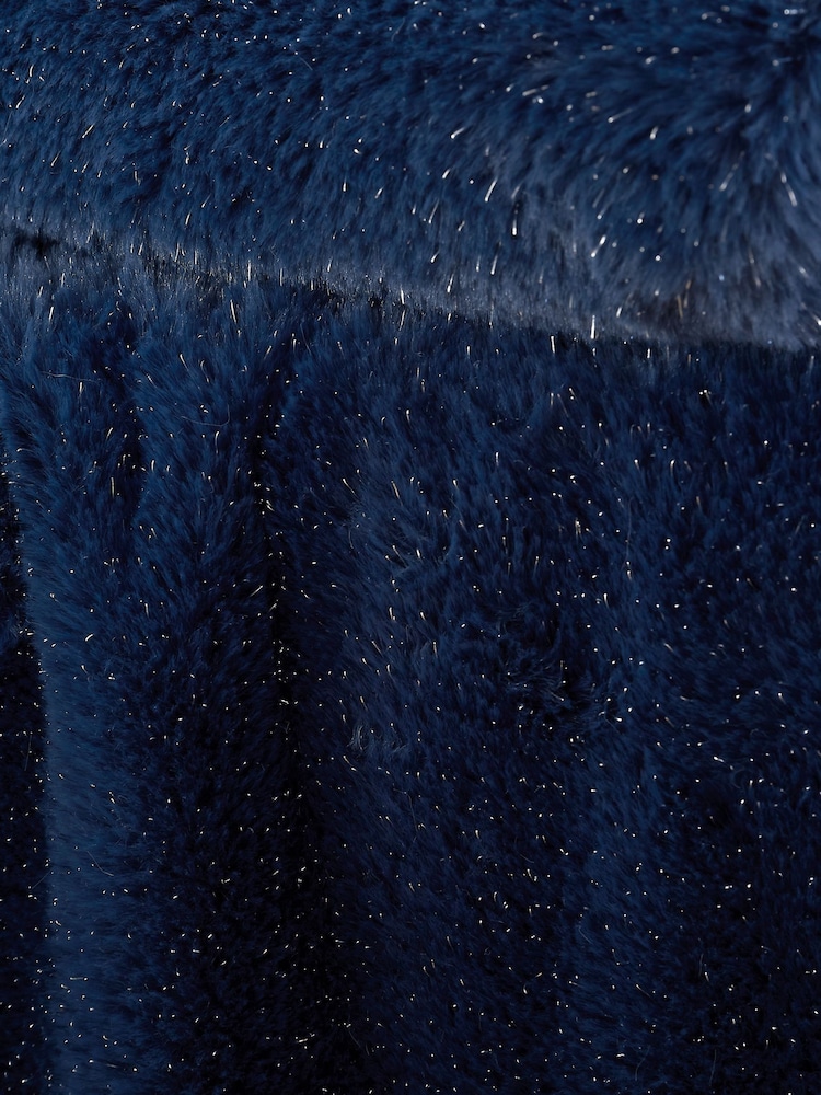 Catherine Lansfield Soft and Cosy Glamour Faux Fur Throw - Image 5 of 5