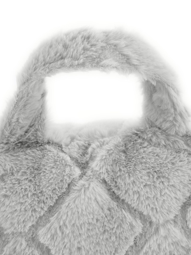 Catherine Lansfield Cosy and Soft Diamond Fleece Cuddle Chair Cushion Cushion - Imagen 2 de 3