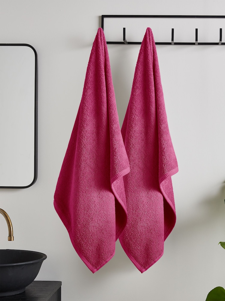 Catherine Lansfield Set of 2 Hot Pink 100% Cotton Anti Bacterial Bath Sheet Towels - Image 1 of 2