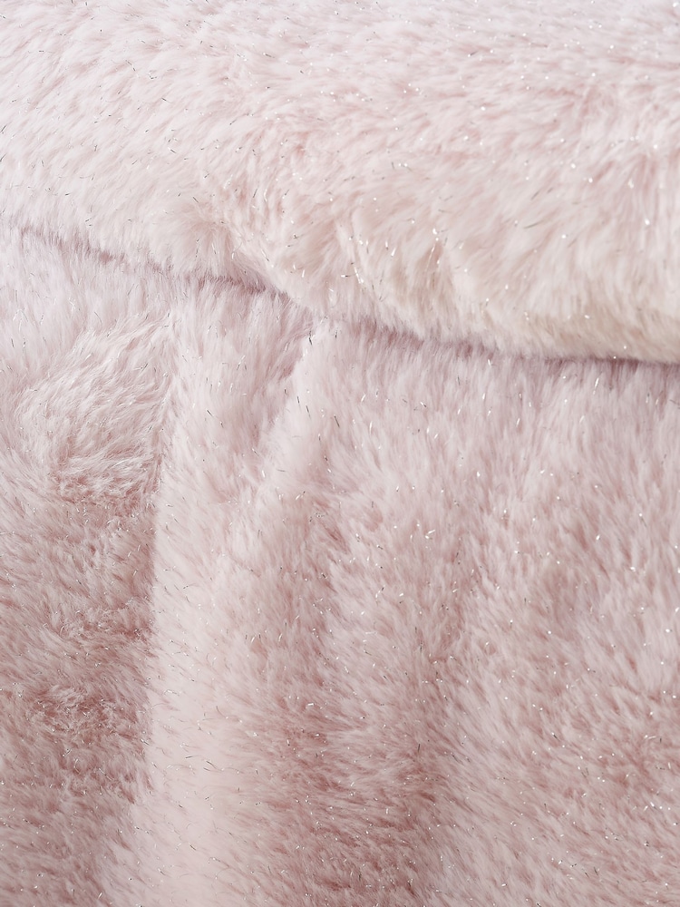 Catherine Lansfield Soft and Cosy Glamour Faux Fur Throw - Image 4 of 5