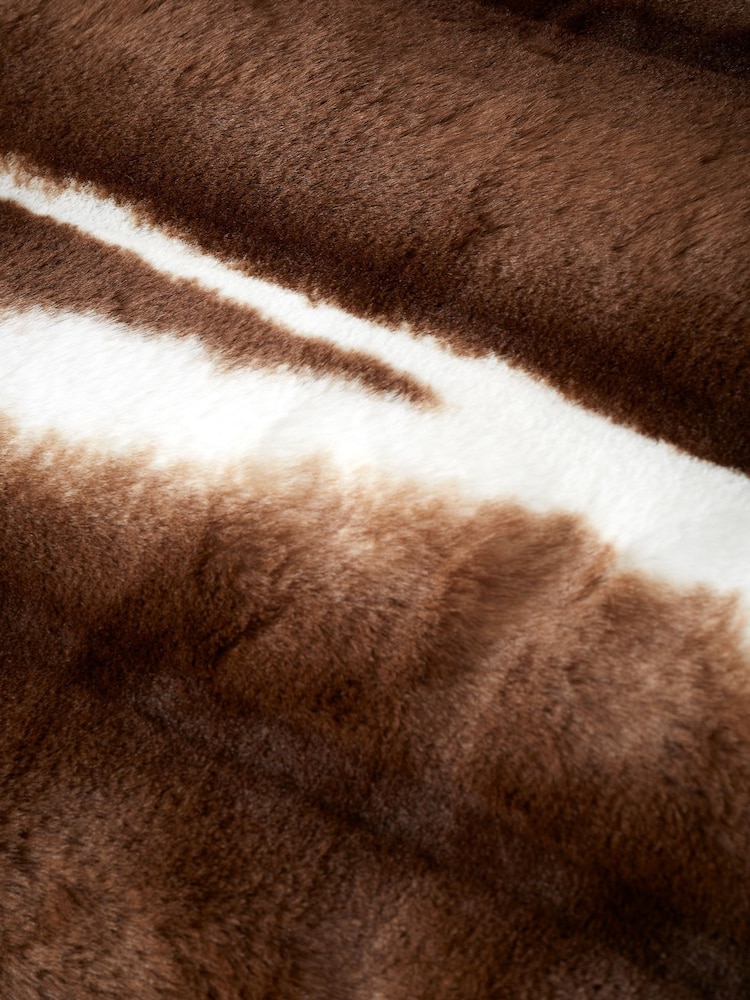 Catherine Lansfield Chocolate Flint Soft and Cosy Faux Fur Throw - Image 2 of 5 Catherine Lansfield Chocolate Flint Soft and Cosy Faux Fur Throw - Image 2 of 5
