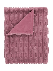 Pink Soft and Cosy Carved Faux Fur Throw - Image 6 of 6