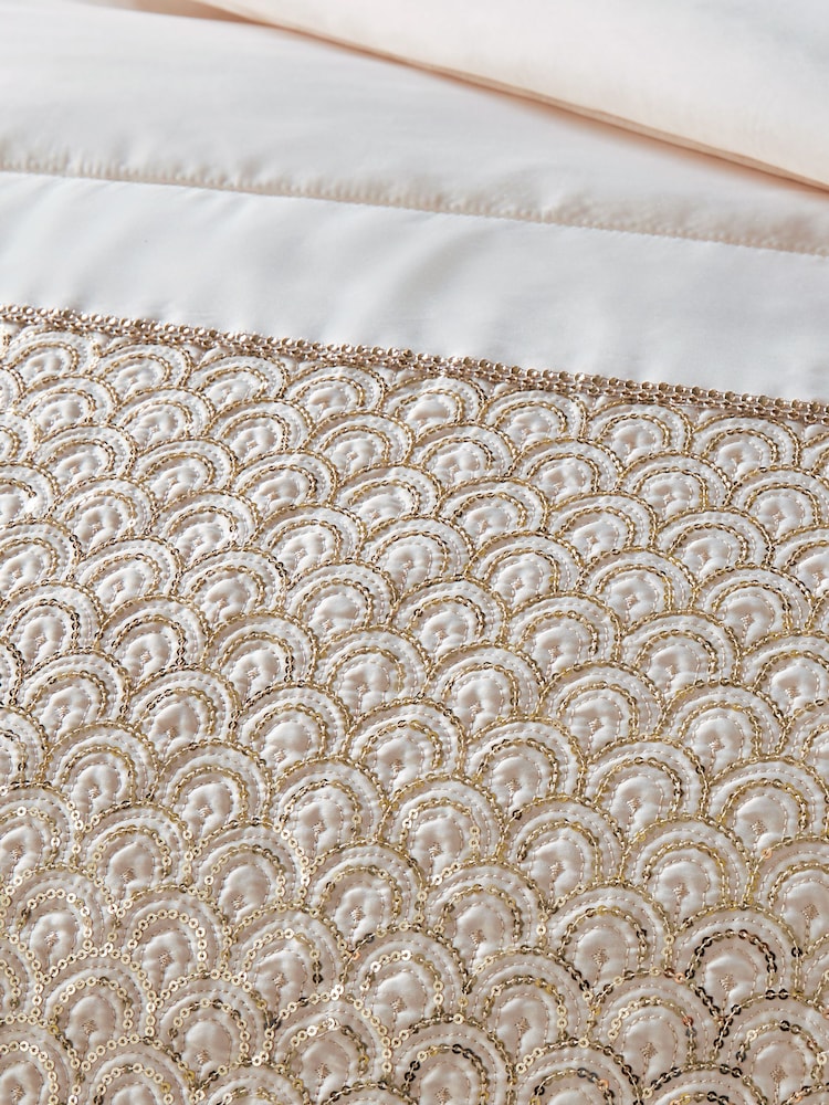 Catherine Lansfield Champagne Deco Sequin Glamour Quilted Bedspread - Image 2 of 2