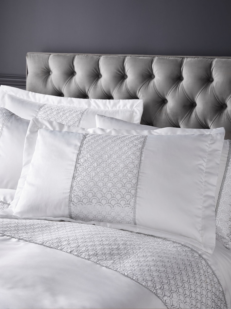 Catherine Lansfield Deco bleščice; z bleščicami Glamour Quilted Pillowsham Pair - Slika 1 iz 2 Catherine Lansfield Deco bleščice; z bleščicami Glamour Quilted Pillowsham Pair - Slika 1 iz 2