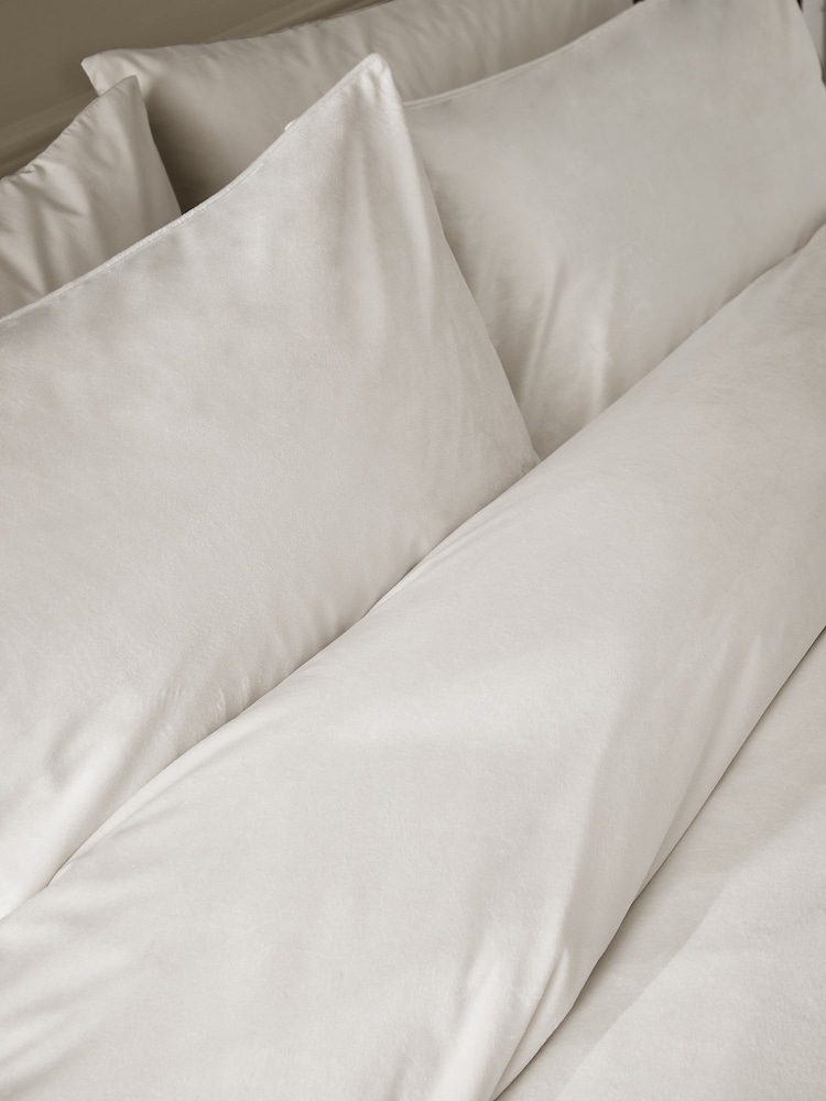 Catherine Lansfield Cream Kingsley So Soft Matt Velvet Duvet Cover Set - Image 4 of 4 Catherine Lansfield Cream Kingsley So Soft Matt Velvet Duvet Cover Set - Image 4 of 4