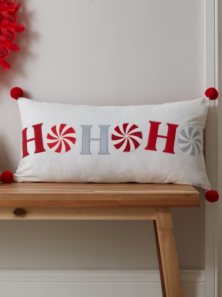 Catherine Lansfield Christmas Ho Ho Ho Pom Pom Cushion - Imagem 1 de 2