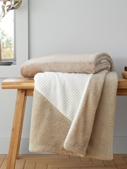 Catherine Lansfield Natural Soft and Cosy Larsson Geo Fleece Throw - Image 1 of 4