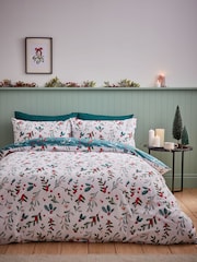 Catherine Lansfield White and Green Brushed 100% Cotton Christmas Mistletoe Duvet Cover Set - Image 1 of 4