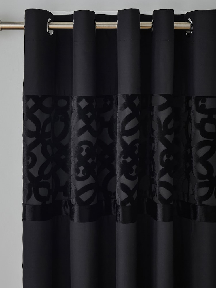 Cortinas de terciopelo con diseño de celosía y forro de Catherine Lansfield - Imagen 2 de 2