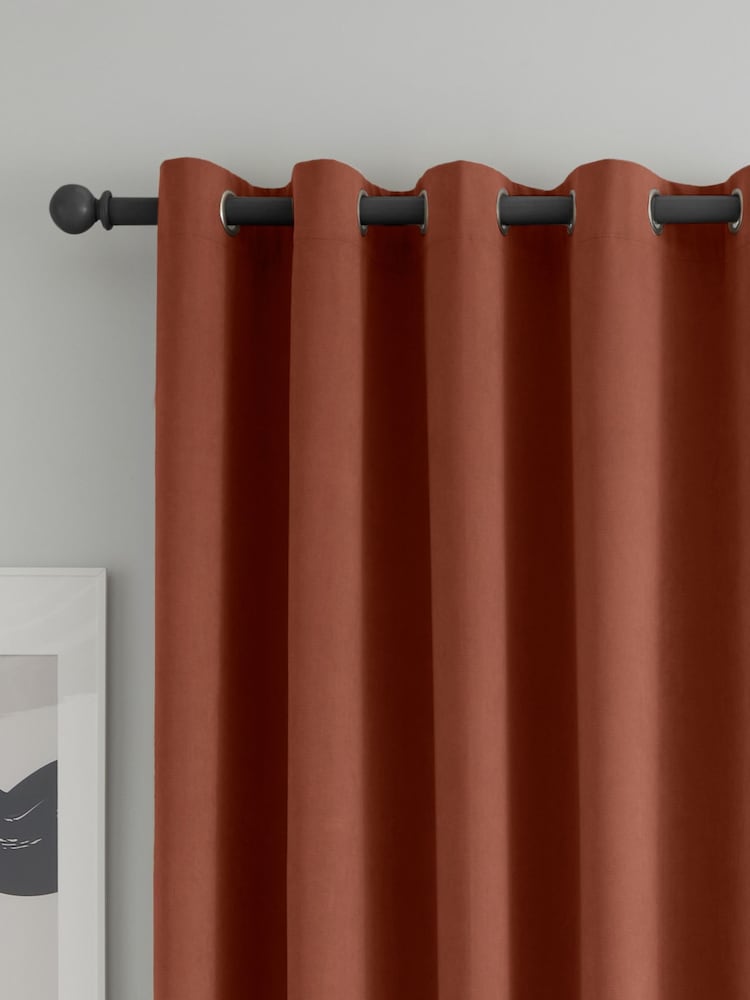 Catherine Lansfield Terracotta Wilson Thermal Blackout Lined Eyelet Curtains - Image 3 of 3
