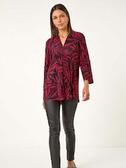 Roman Red Leaf Print Pleated Top - Image 4 of 6