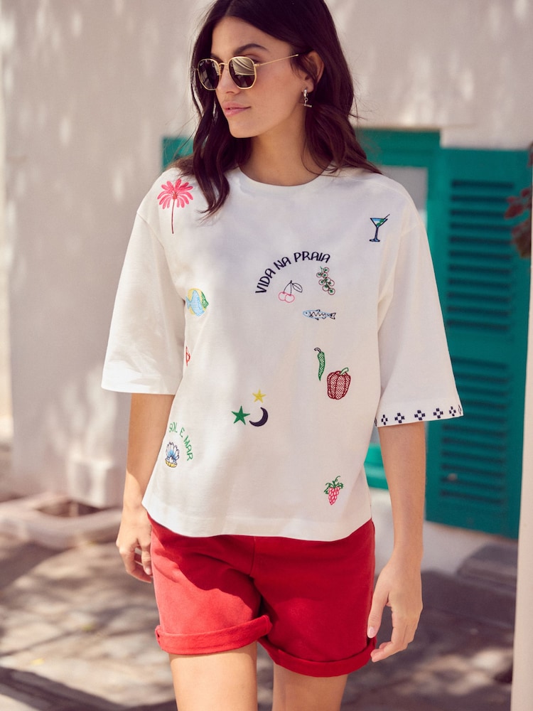 Blanco - Embroidered Oversized T-shirt - Imagen 2 de 5