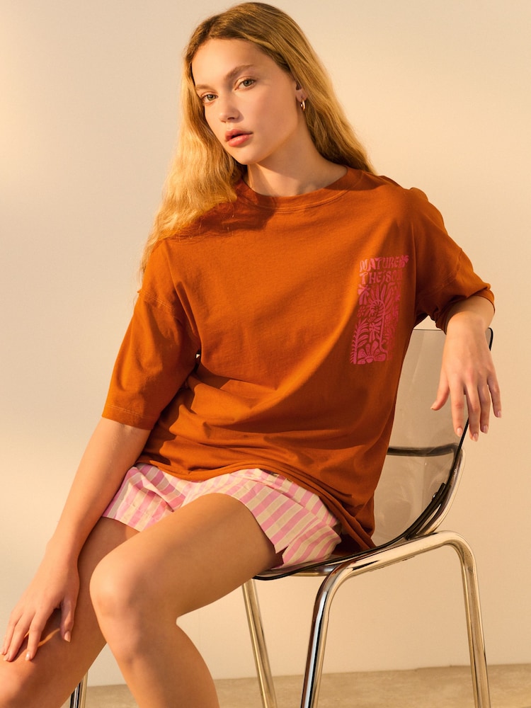 Brown Back Graphic Relaxed Fit Short Sleeve Seam Detail Skater Style 100% Cotton T-Shirt - Image 2 of 9