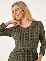 Roman Green Petite Geometric Spot Midi Dress - Image 4 of 5