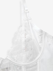 Lipsy Mariage Fleuri Broderie Basque - Image 7 de 8