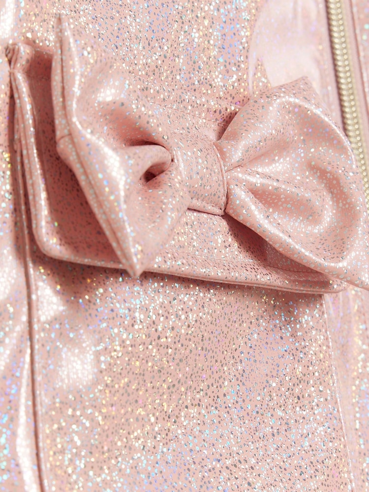 معطف مطر للبنات مزيّن بفيونكة من River Island - صورة 4 من 4