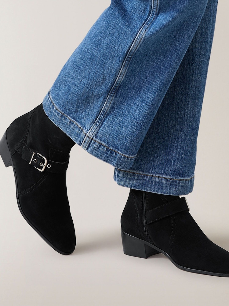 Radley London Mayflower Lane Schwarze Westernstiefel mit Schnalle aus Wildleder - Bild 1 von 4 Radley London Mayflower Lane Schwarze Westernstiefel mit Schnalle aus Wildleder - Bild 1 von 4