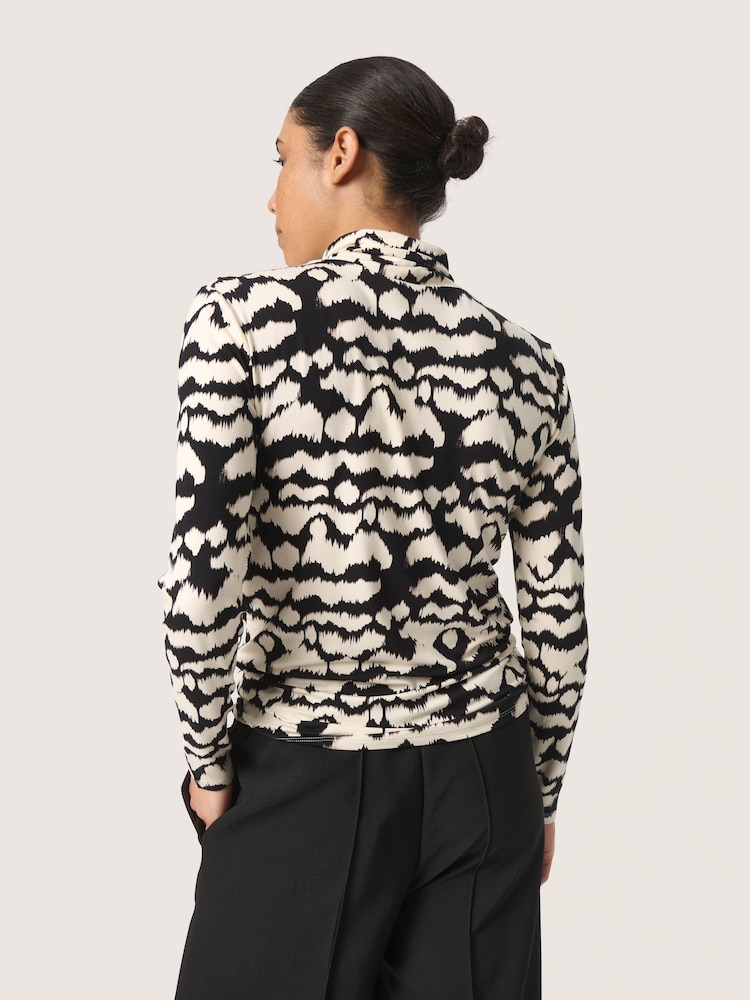 Soaked in Luxury Slhanadi Printed Rollneck Black T-Shirt - Image 2 of 6