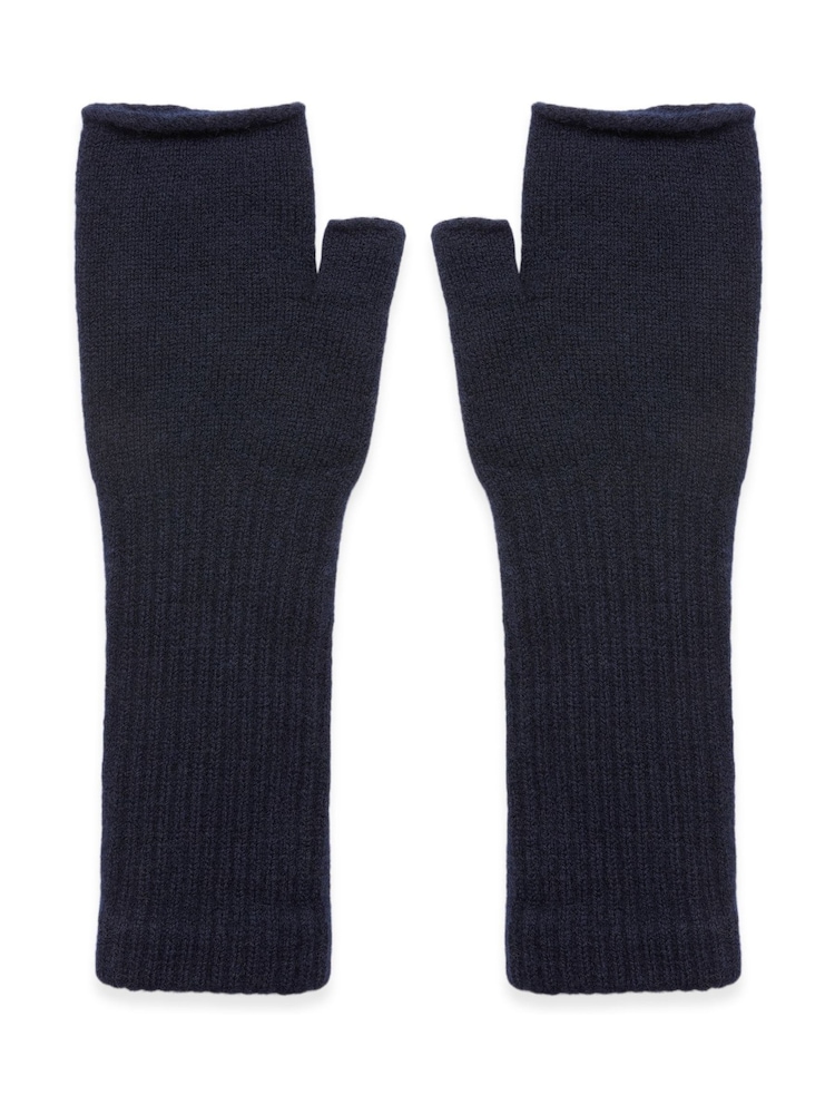 Celtic & Co. Supersoft Wristwarmers - Image 4 of 4