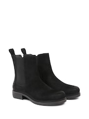 Celtic & Co. Essential Chelsea Ankle Black Boots - Image 5 of 7