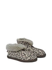 Celtic & Co. Ladies Sheepskin Bootee Brown Slippers - Image 4 of 6