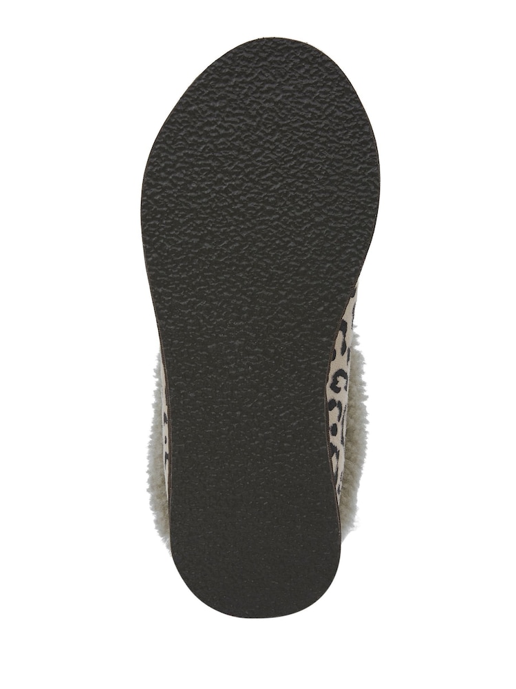 Celtic & Co. Ladies Sheepskin Bootee Brown Slippers - Image 6 of 6