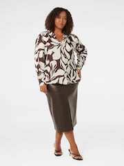 Forever New Brown Lila Curve Longline Shirt - Image 4 of 5