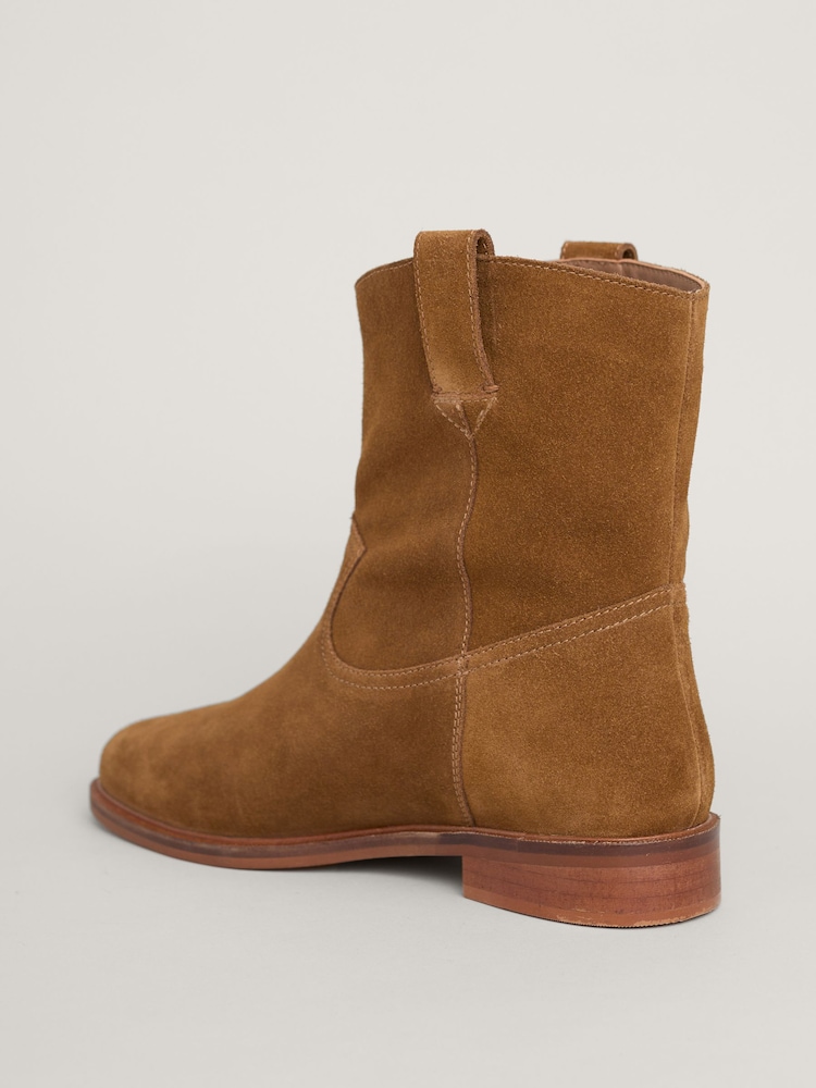 Seasalt Cornwall Brown Wayside Boots - Image 2 of 5 Seasalt Cornwall Brown Wayside Boots - Image 2 of 5