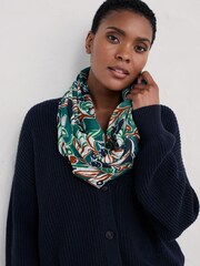 Seasalt Cornwall Blue May Garland Circle Scarf - Image 4 of 4