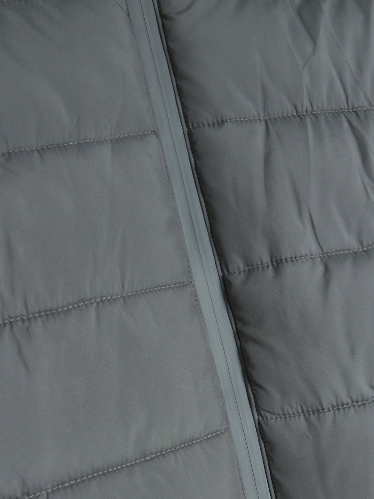 River Island Green Quilted Hooded Puffer Jacket - Image 4 of 4