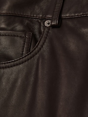 Schokoladenbraun - Reiss Verona Leather Slim-Leg Trousers - Bild 6 von 6