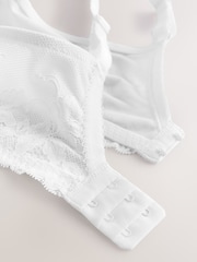 White DD+ Pad Full Cup DD+ G Light Pad Full Cup Smoothing Ultimate Comfort T-Shirt Bras 2 Pack - Image 7 of 7