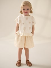 Blumenstickerei in Cremefarbe - Short Sleeve Frill Hem Top and Shorts Set (3mths-7yrs) - Bild 1 von 8
