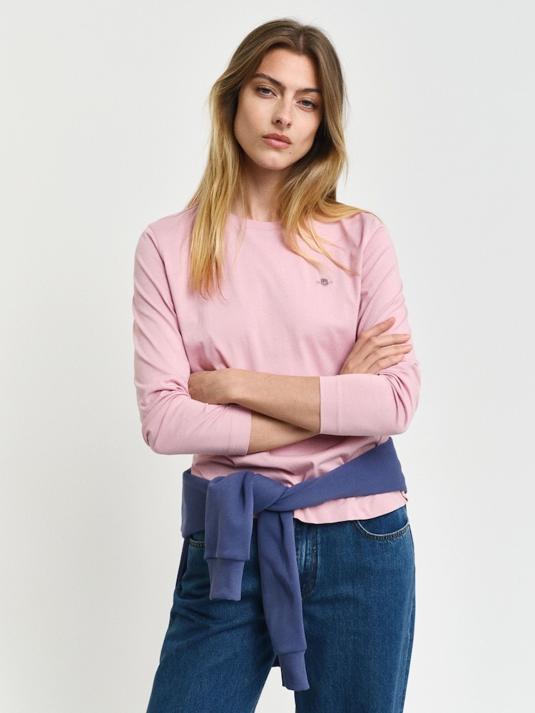 GANT Pink Long Sleeve 100% Cotton Regular Shield T-Shirt - Image 1 of 4 GANT Pink Long Sleeve 100% Cotton Regular Shield T-Shirt - Image 1 of 4
