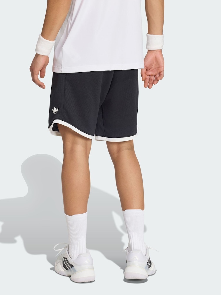adidas Tennis Classics Shorts - Bild 2 von 5 adidas Tennis Classics Shorts - Bild 2 von 5
