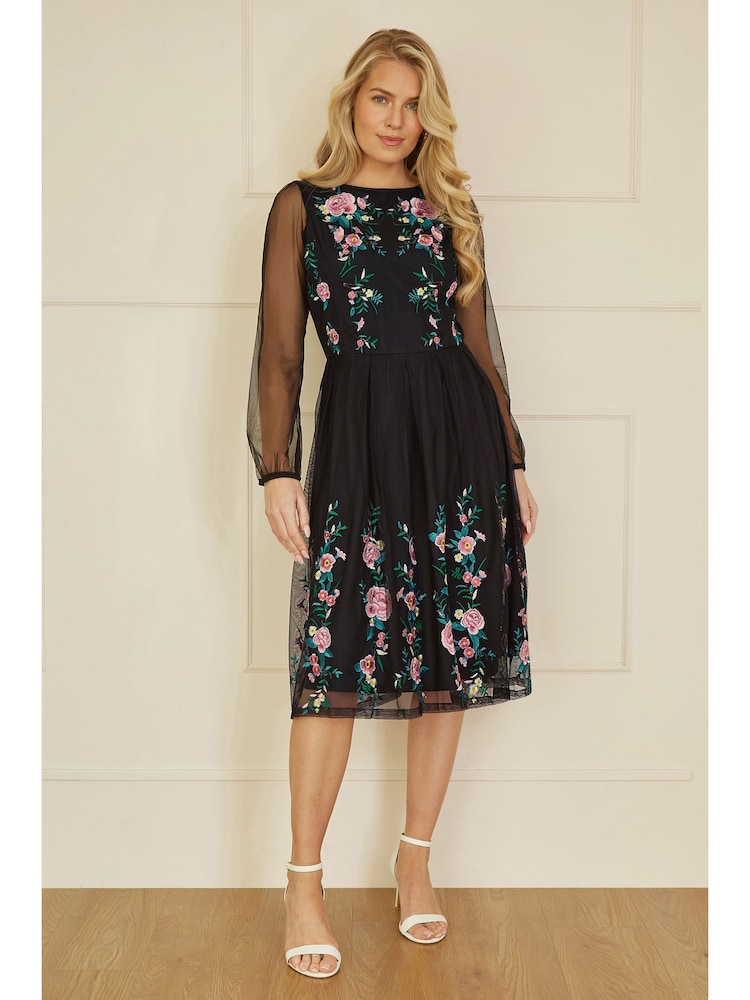 Schwarz - Yumi Besticktes Skater-Ballkleid mit langen Netzärmeln - Bild 2 von 5 Schwarz - Yumi Besticktes Skater-Ballkleid mit langen Netzärmeln - Bild 2 von 5